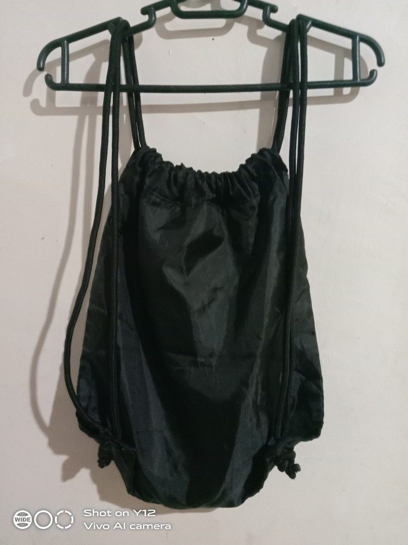 Stussy X Vintage Snoopy nylon Backpack ( Authentic ) (Category: Backpacks) located in Sara. Submitted by john.pritz (Listing ID 1419841735, Image 2). Description: Stussy X Vintage Snoopy Nylon Backpack ( Authentic ) As nre condi no issue.