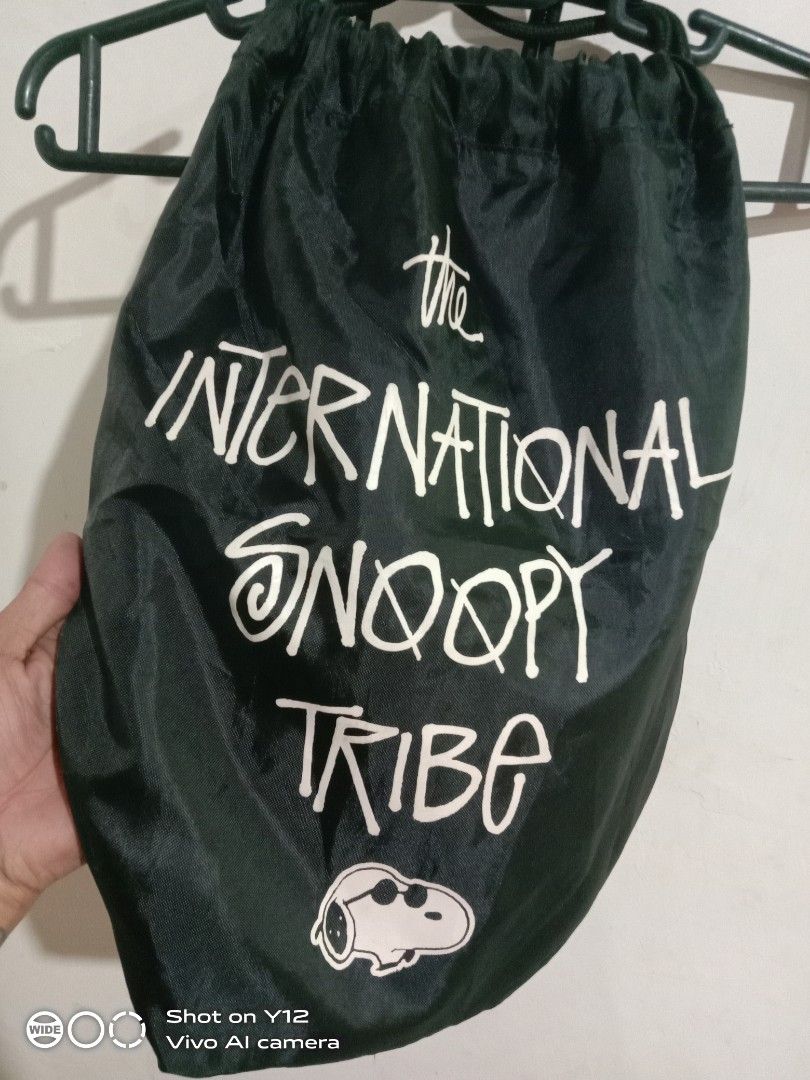 Stussy X Vintage Snoopy nylon Backpack ( Authentic ) (Category: Backpacks) located in Sara. Submitted by john.pritz (Listing ID 1419841735, Image 3). Description: Stussy X Vintage Snoopy Nylon Backpack ( Authentic ) As nre condi no issue.