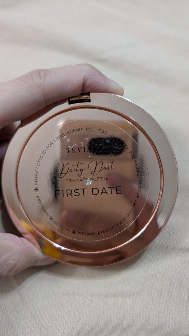 Teviant Deity Dust in Date Night (Category: Makeup) located in San Fernando. Submitted by jctut (Listing ID 1419855406, Image 3). Description: .