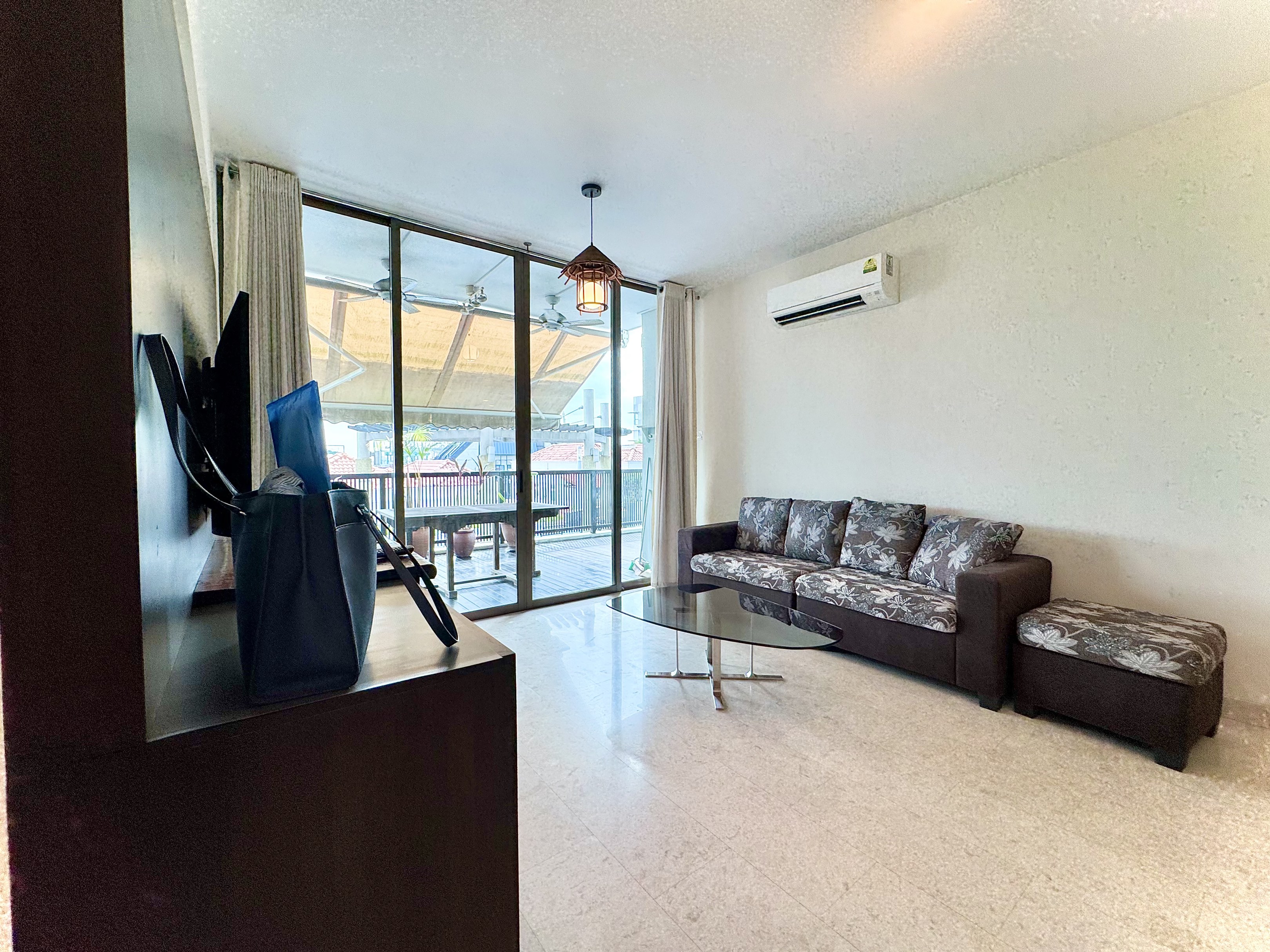 (Category: ) located in . Submitted by stellarhome8 (Listing ID 1419892030, Image 1). Description: .