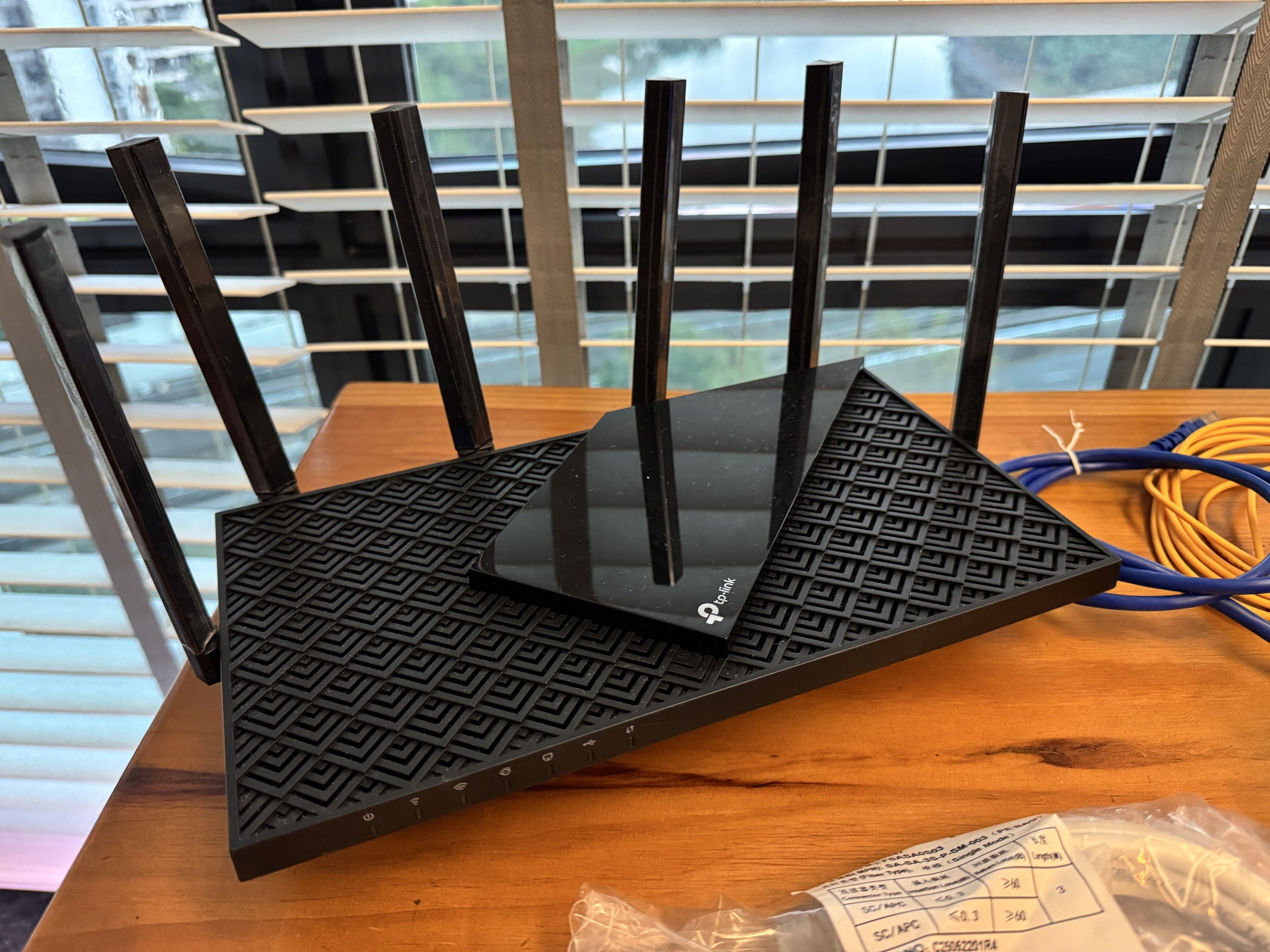 TP-Link Router and Huawei Modem Set449053782988574720