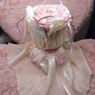 (Category: ) located in . Submitted by eternalbeaute (Listing ID 1420141002, Image 1). Description: .