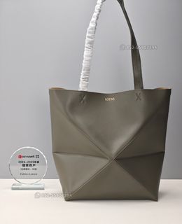 （分類：）位於 。 由 loewe-celine 提交（商品編號 1420031419，圖片 1）。簡介： 。