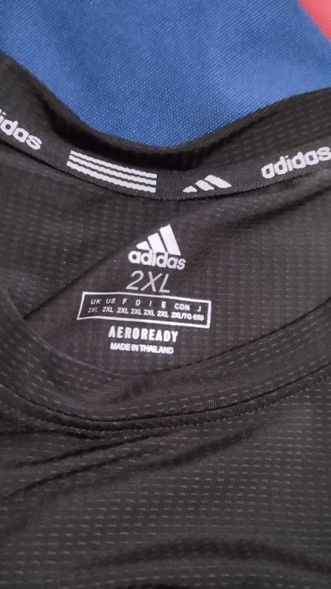 Adidas Aeroready 3-Stripes Tank Top (Category: Activewear) located in Caloocan City. Submitted by chris_mill (Listing ID 1420009416, Image 3). Description: Hey there! Check out this Adidas Aeroready 3-Stripes Tank Top! It's a sleek black tank, perfect for your workouts or just chilling. Brand new with tags.