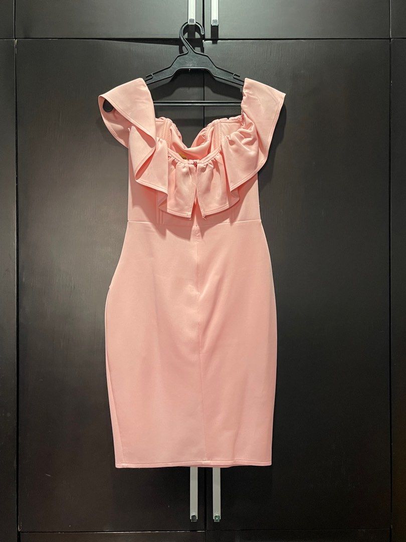 Apartment Eight Pink Ruffle Dress (Category: Dresses) located in Manila. Submitted by andreavilla (Listing ID 1420043912, Image 2). Description: - Original Apartment Eight pink dress - Off-shoulder design with ruffle detailing - Light pink color, size L - Bought in 2020, only worn once.