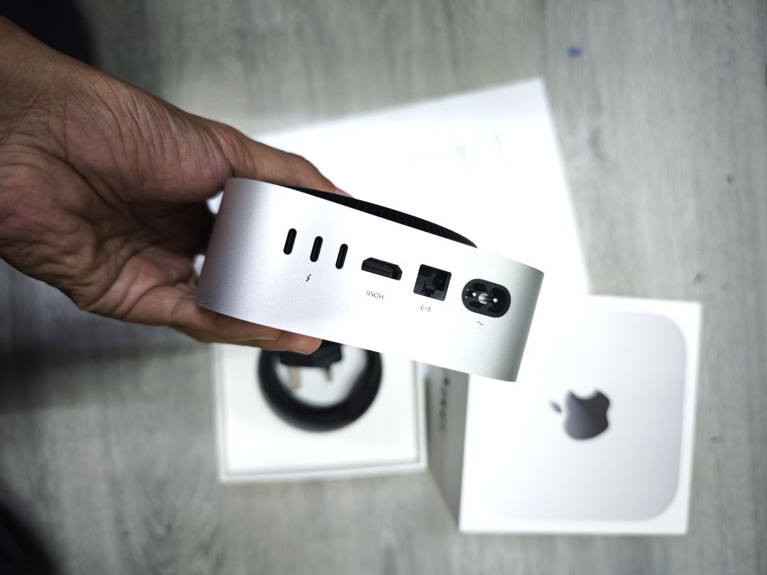 Apple Mac Mini - Like New Condition65561094324355113