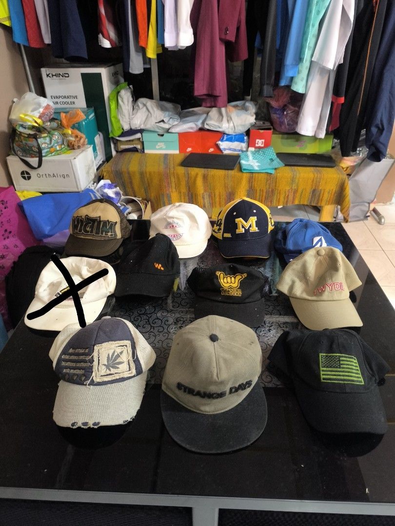 Assorted Caps (Category: Cap & Hats) located in Kota Bharu. Submitted by dare81 (Listing ID 1420061408, Image 1). Description: assalamualaikum cap bundle free size untuk belasahan ok sgt hrga rm5 shj sbijik ambil combo ejas lg hrga cod Kota Bharu Kelantan .
