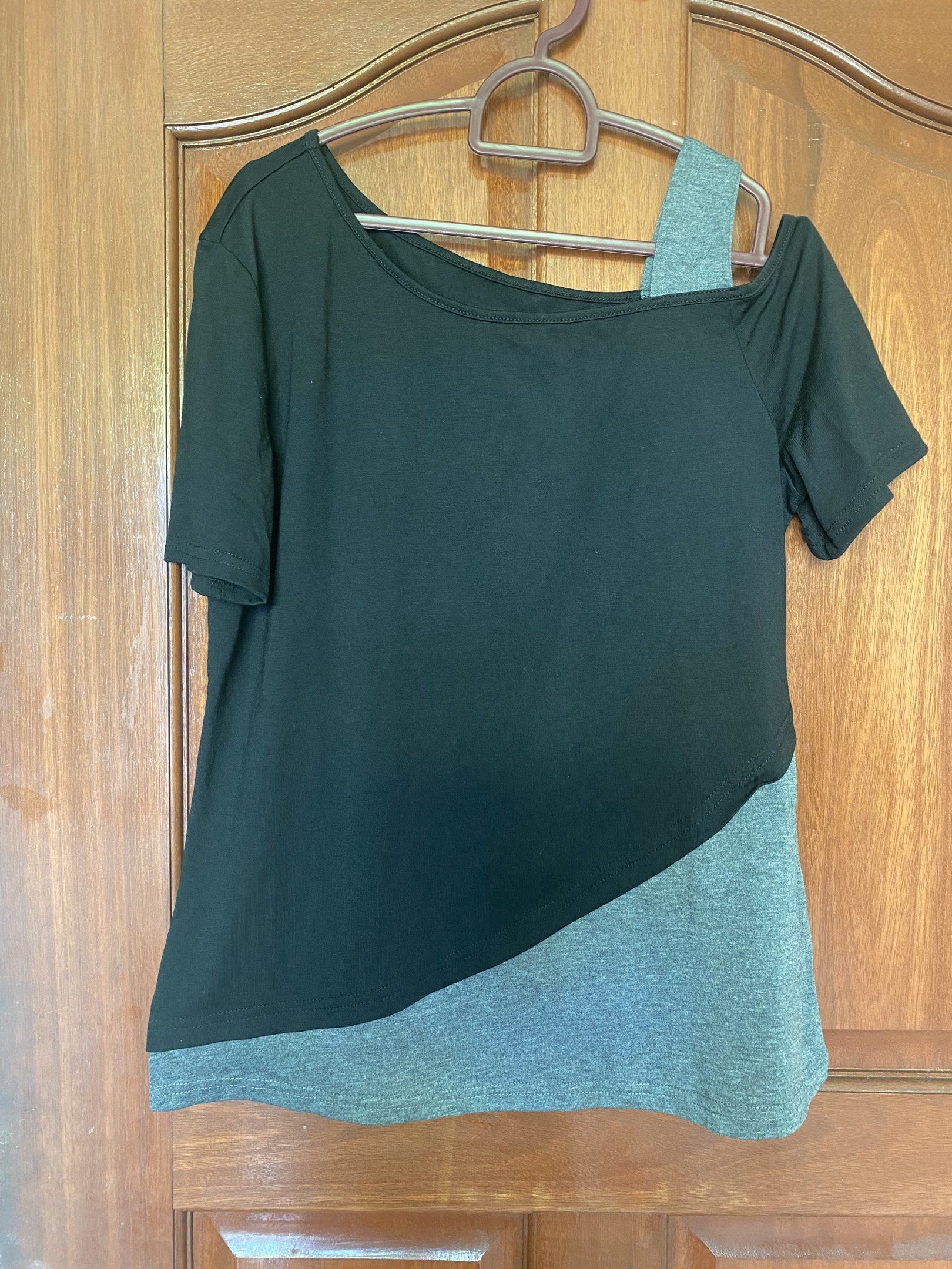 Assorted Tops (Category: Shirts) located in Singapore. Submitted by random_stuff15 (Listing ID 1420008756, Image 2). Description: - Assorted tops, size M. - Includes: - Striped Uniqlo tee - Black and grey top (Shein) - Grey sweater All three for $10 Extra charges for delivery.
