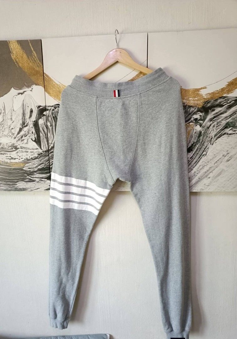 AUTHENTIC Thom Browne - Classic Loopback (Category: Luxury Apparel) located in Manila. Submitted by bvnnie (Listing ID 1420032238, Image 3). Description: AUTHENTIC Thom Browne - Classic Loopback Actual size using inches Waistline /Widht 30 Can stretch up to 34 Lenght/ 42 FITTING IS LARGE EXCELLENT Condition, MESSAGE me📩 ISSUE: NO.