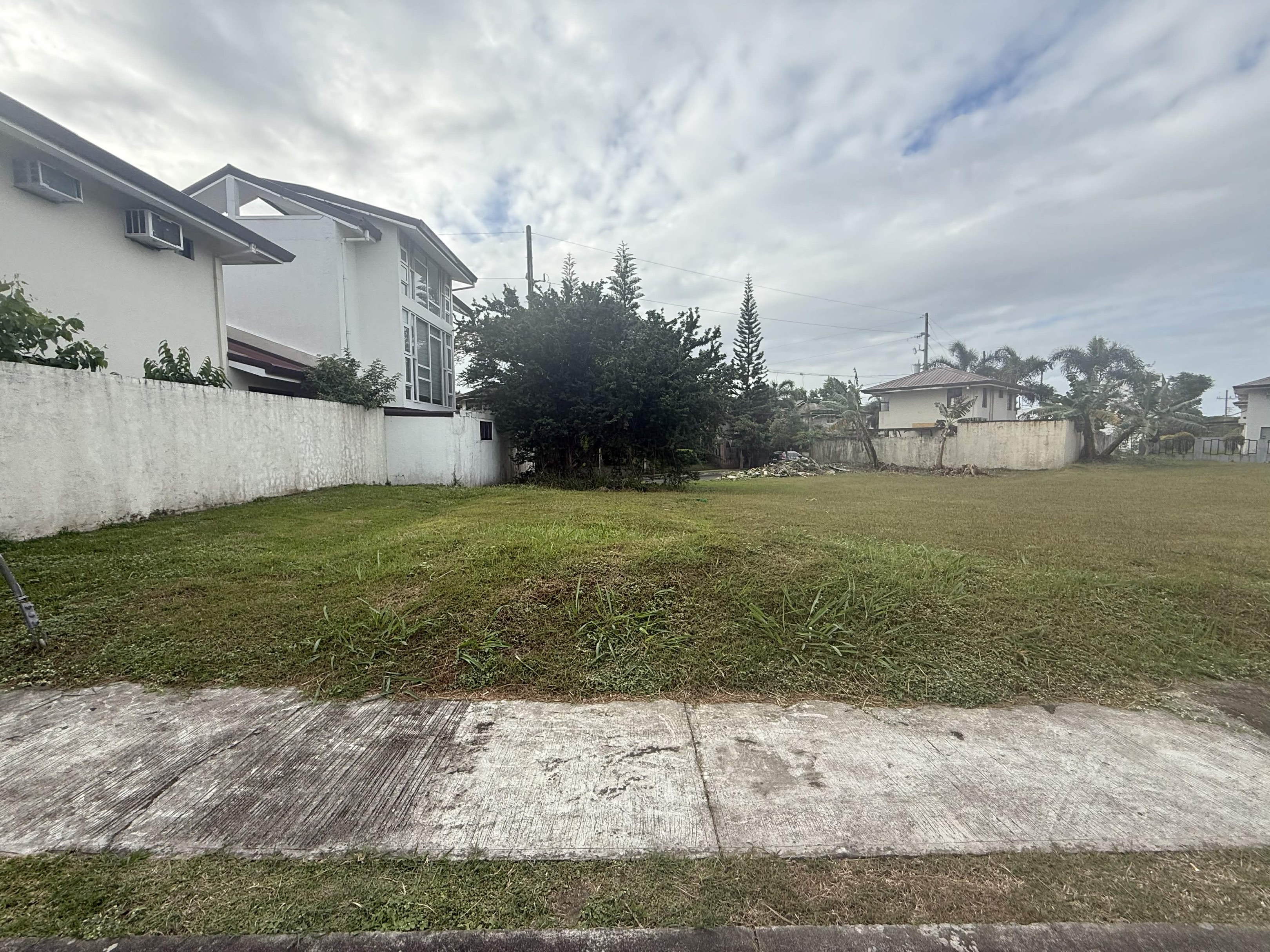 (Category: ) located in . Submitted by nuvaliproperties16 (Listing ID 1419985936, Image 1). Description: .