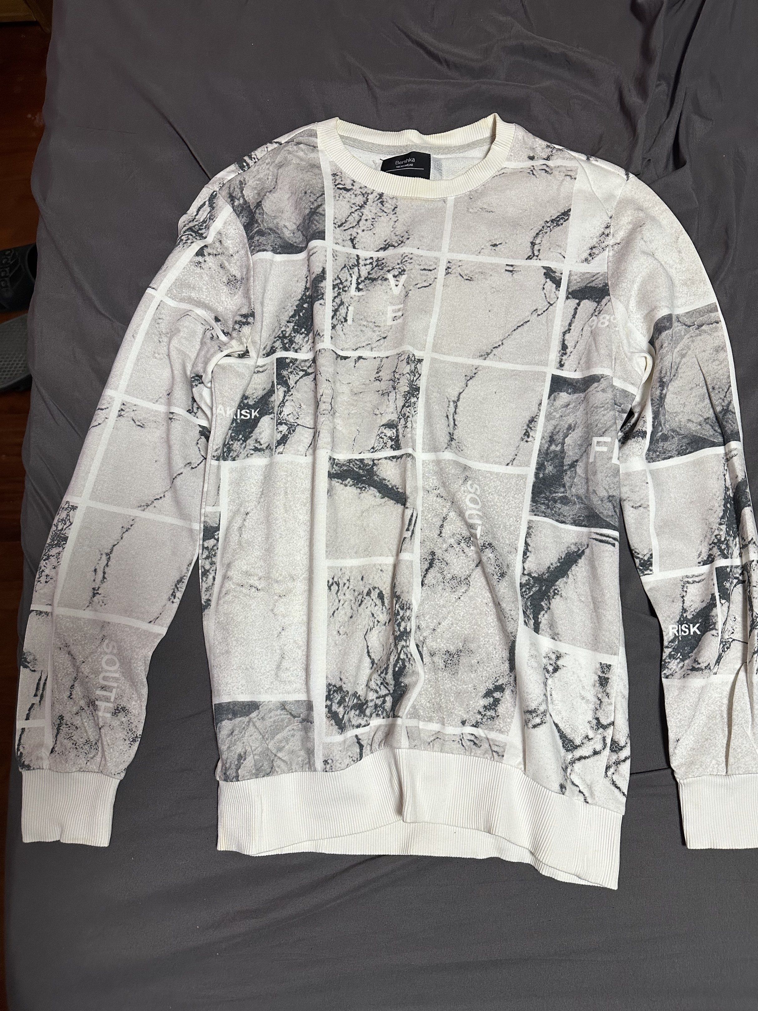Bershka Marble Print Sweatshirt (Category: Coats, Jackets and Outerwear) located in Paranaque City. Submitted by lancedleon (Listing ID 1420003376, Image 1). Description: Bershka Sweatshirt, M on tag, fits M Issue: Slight yellowing on collar and around the shirt, but can be washed.