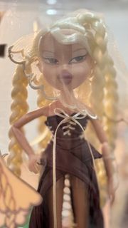 (Category: ) located in . Submitted by sellingdollz (Listing ID 1420154311, Image 1). Description: .