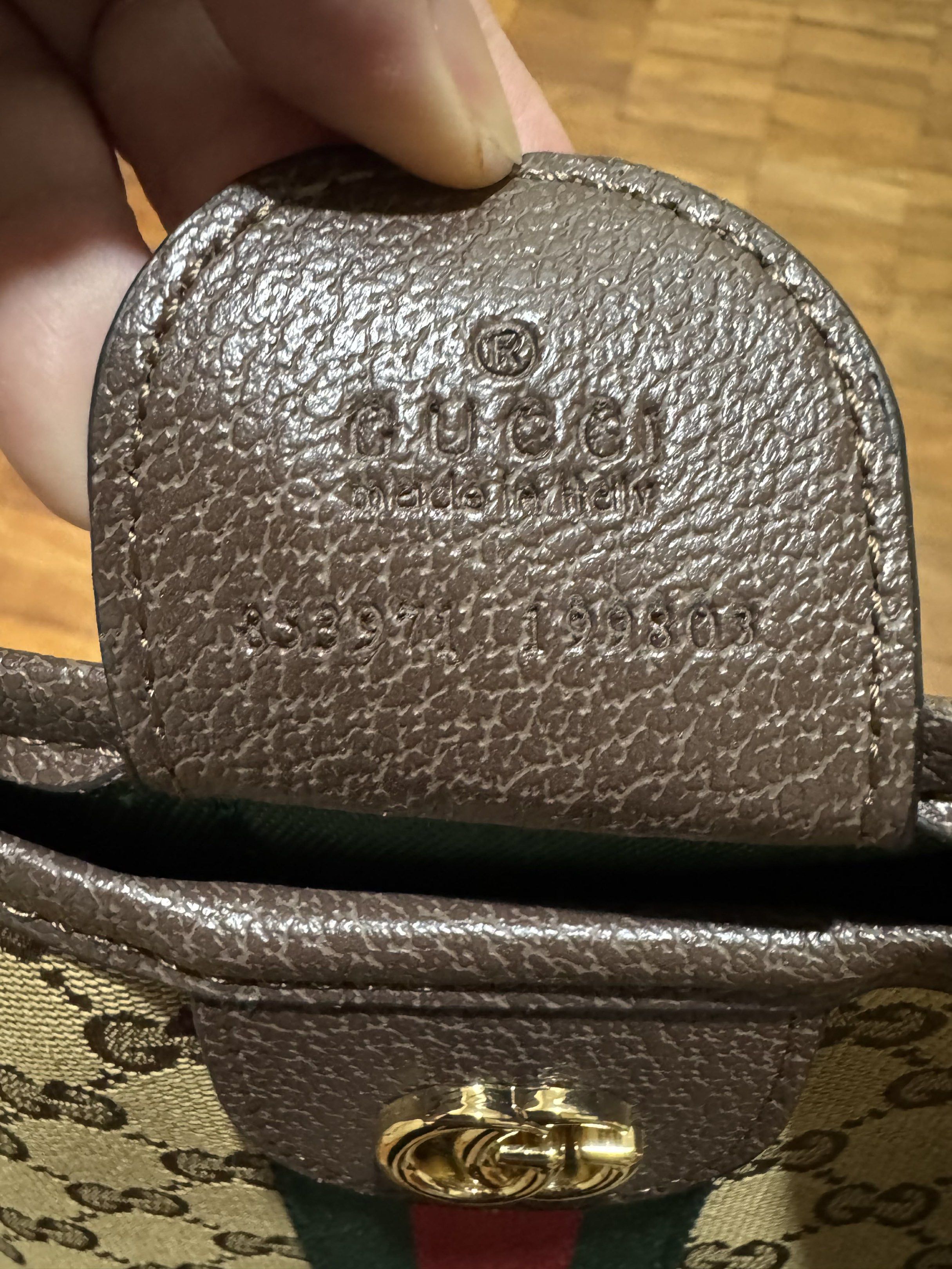 Brown Gucci Giglio with pouch and strap (Category: Shoulder Bags) located in Cebu City. Submitted by refabph (Listing ID 1420092766, Image 3). Description: Gucci giglio in brown - Japan sourced - slightly negotiable.