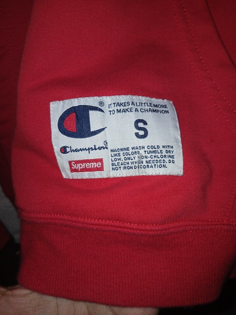 Champion x Supreme Hoodie - Red - Small (Category: Hoodies) located in Quezon City. Submitted by lundthrift02 (Listing ID 1420004985, Image 3). Description: - Red Champion x Supreme hoodie - Size: Small - Features: - Front pocket - Champion logo patch - Large Champion logo on back - Champion logo on left sleeve - Measurements: 26x19 - 1000php - Quezon City Loc .