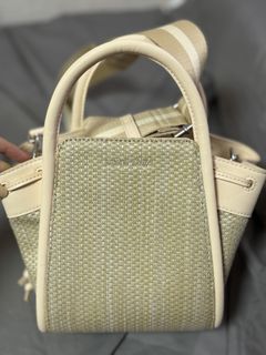 （分類：）位於 。 由 whatttt26 提交（商品編號 1420071374，圖片 1）。簡介： 。