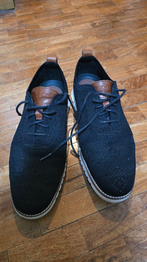 Cole Haan ZERØGRAND Shoes (Category: Dress Shoes) located in Mandaluyong City. Submitted by migdlp (Listing ID 1420138558, Image 2). Description: used with care. no damages at all, minor signs of wear. super comfortable. rfs: decluttering.