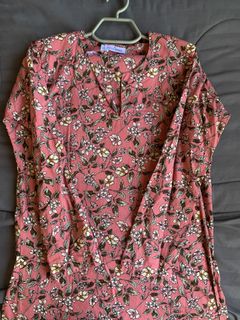 (Category: ) located in . Submitted by mummypreloved_286 (Listing ID 1420015132, Image 1). Description: .
