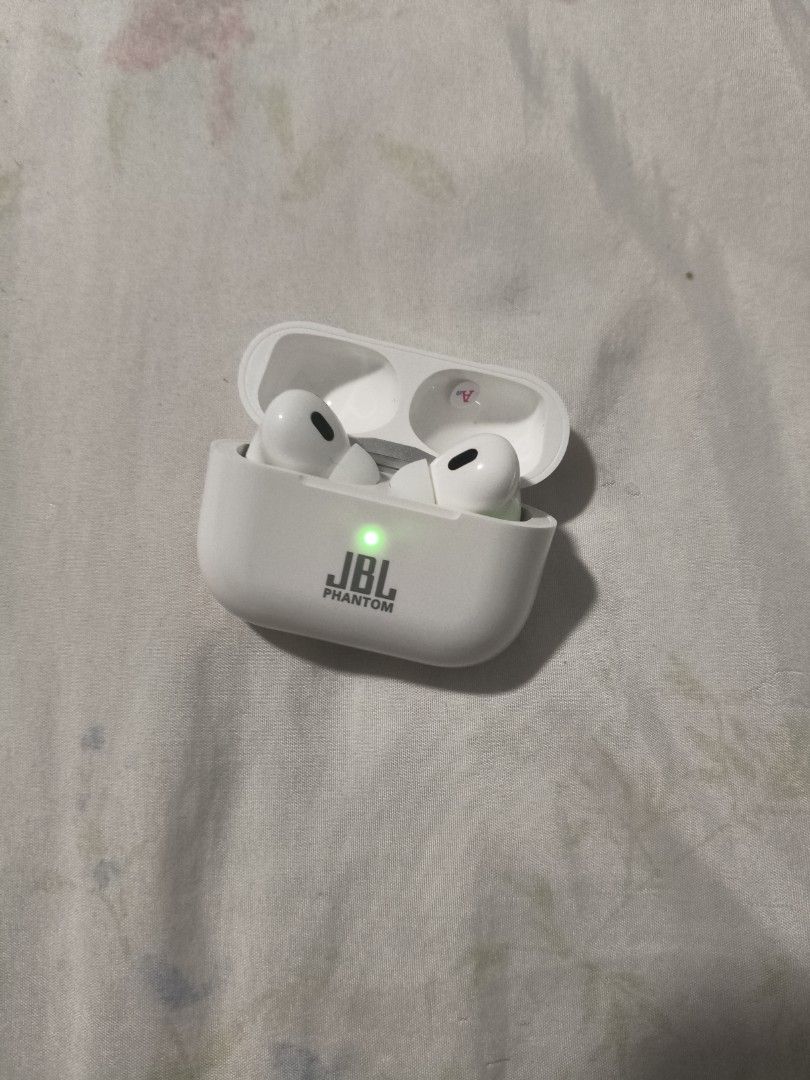 Earphones65561101018625114