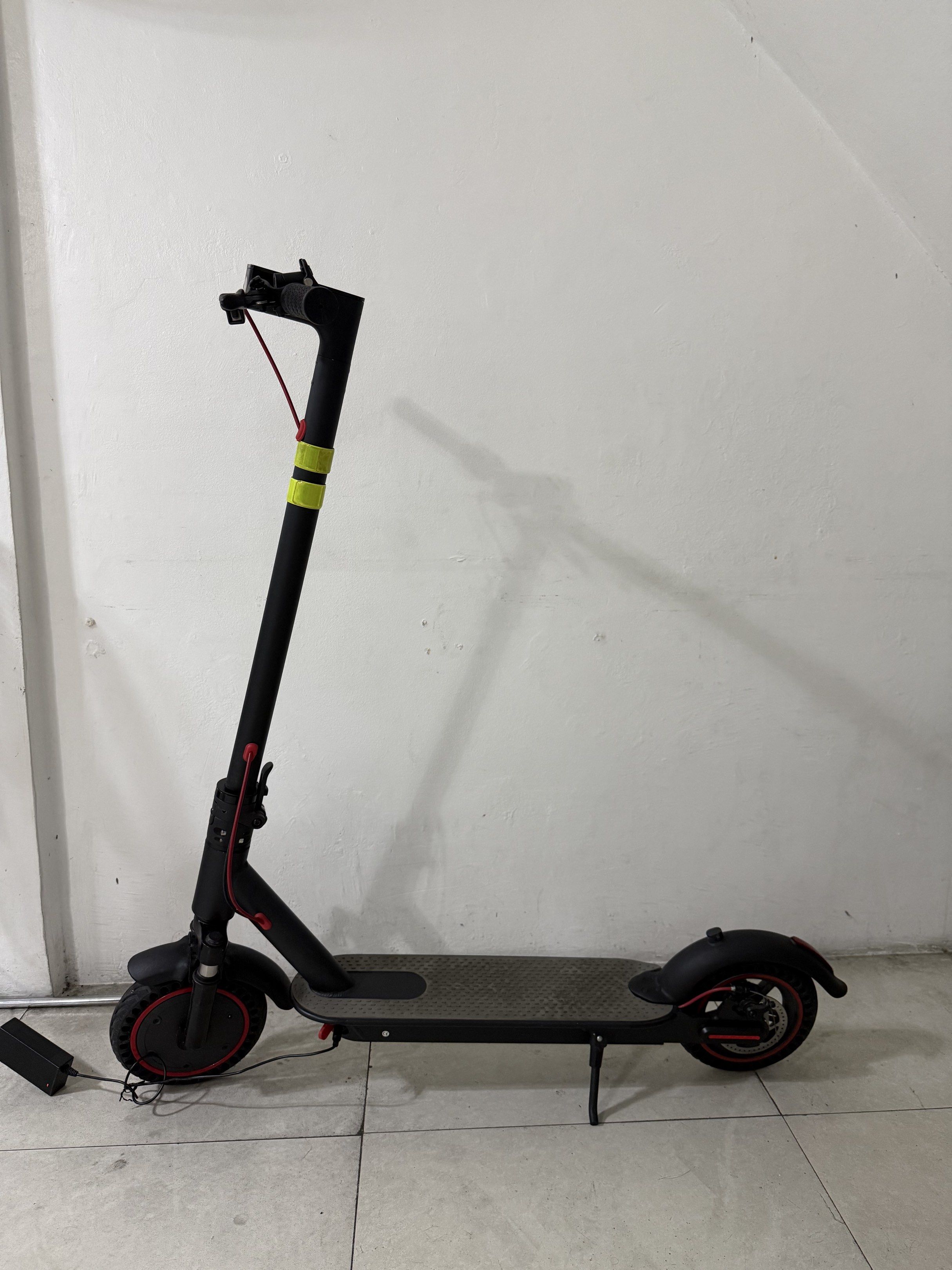 Electric Scooter Hendersun M365 Pro Foldable upgraded (Category: Other Sports Equipment and Supplies) located in Manila. Submitted by eairam (Listing ID 1420115352, Image 2). Description: Comes with FREEBIES: Helmet, Knee pads, arm pads, reflector light, storage bag. NO DAMAGE NO HIDDEN ISSUE LIKE NEW!! Very Smooth! USED 5x lang SPECS POSTED ON PHOTOS JUST SWIPE CAN SEND MORE PICTURES & VIDEOS 102 cm 40” L x 115cm 45” H PM FOR MORE INFO..