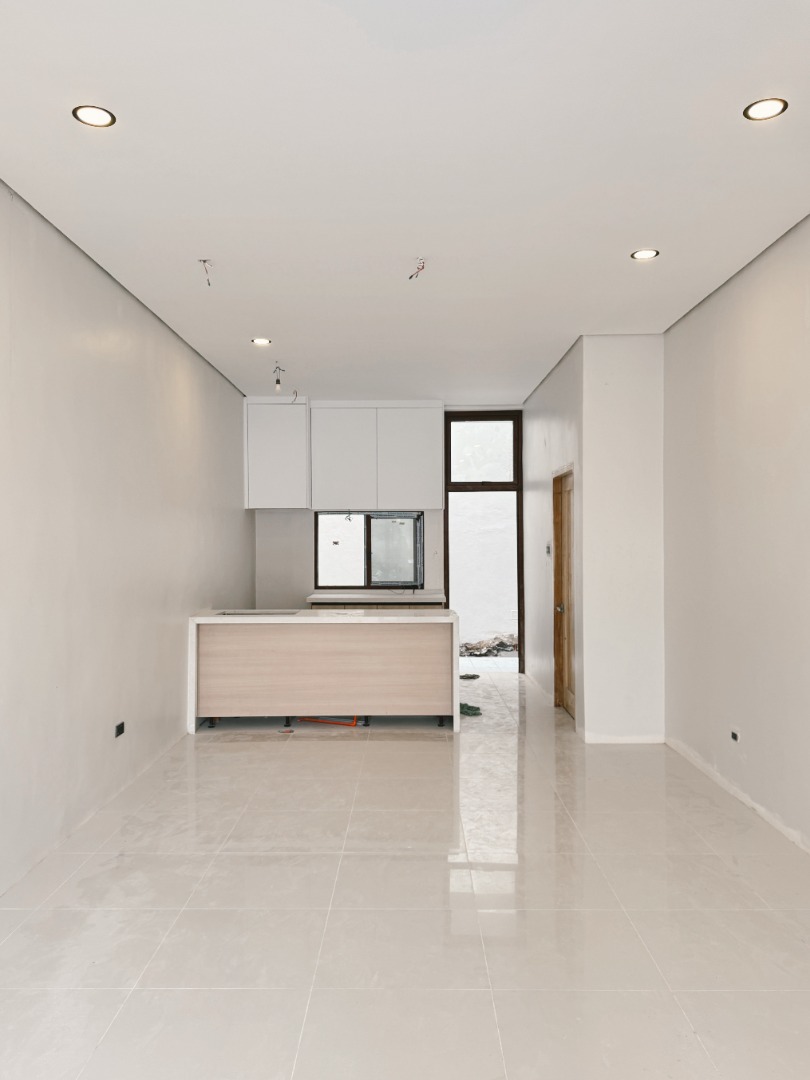 (Category: ) located in . Submitted by luxerealtyph (Listing ID 1420040814, Image 1). Description: .
