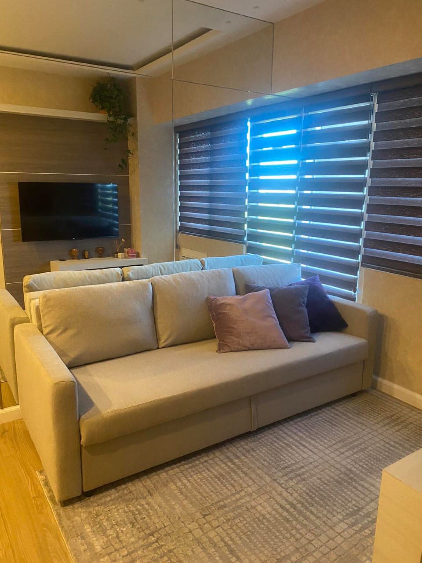 Interior Decorated unit at Fifth Avenue Place BGC (Category: Apartments & Condos) located in Pasig City. Submitted by maecalatrava_09175313158 (Listing ID 1420032629, Image 3). Description: 🏡 𝐅𝐎𝐑 𝐒𝐀𝐋𝐄: 𝐅𝐈𝐅𝐓𝐇 𝐀𝐕𝐄𝐍𝐔𝐄 𝐏𝐋𝐀𝐂𝐄 – 𝐁𝐆𝐂 𝑳𝒐𝒐𝒌𝒊𝒏𝒈 𝒇𝒐𝒓 𝒂 𝒓𝒆𝒂𝒅𝒚 𝒊𝒏𝒄𝒐𝒎𝒆-𝒈𝒆𝒏𝒆𝒓𝒂𝒕𝒊𝒏𝒈 𝒑𝒓𝒐𝒑𝒆𝒓𝒕𝒚 𝒊𝒏 𝑩𝒐𝒏𝒊𝒇𝒂𝒄𝒊𝒐 𝑮𝒍𝒐𝒃𝒂𝒍 𝑪𝒊𝒕𝒚? 𝑻𝒉𝒊𝒔 𝒇𝒖𝒍𝒍𝒚 𝒓𝒆𝒏𝒐𝒗𝒂𝒕𝒆𝒅 𝒖𝒏𝒊𝒕 𝒄𝒐𝒎𝒆𝒔 𝒘�