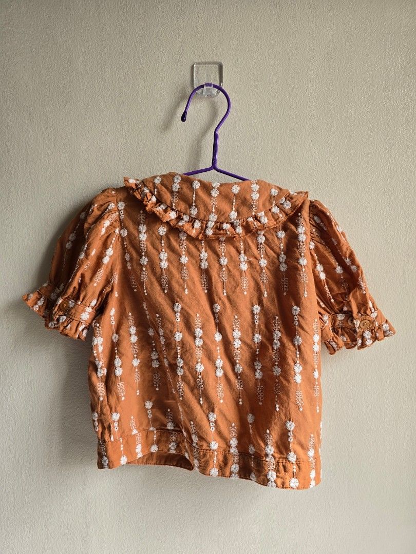 Gingersnaps Embroidered Floral Top 8Y (Category: Babies & Kids Fashion) located in Muntinlupa City. Submitted by mmmikay (Listing ID 1419986955, Image 2). Description: Gingersnaps embroidered floral top, brown 8Y. Please check measurements in last 2 pics. RFS: Outgrown Location: Muntinlupa City .