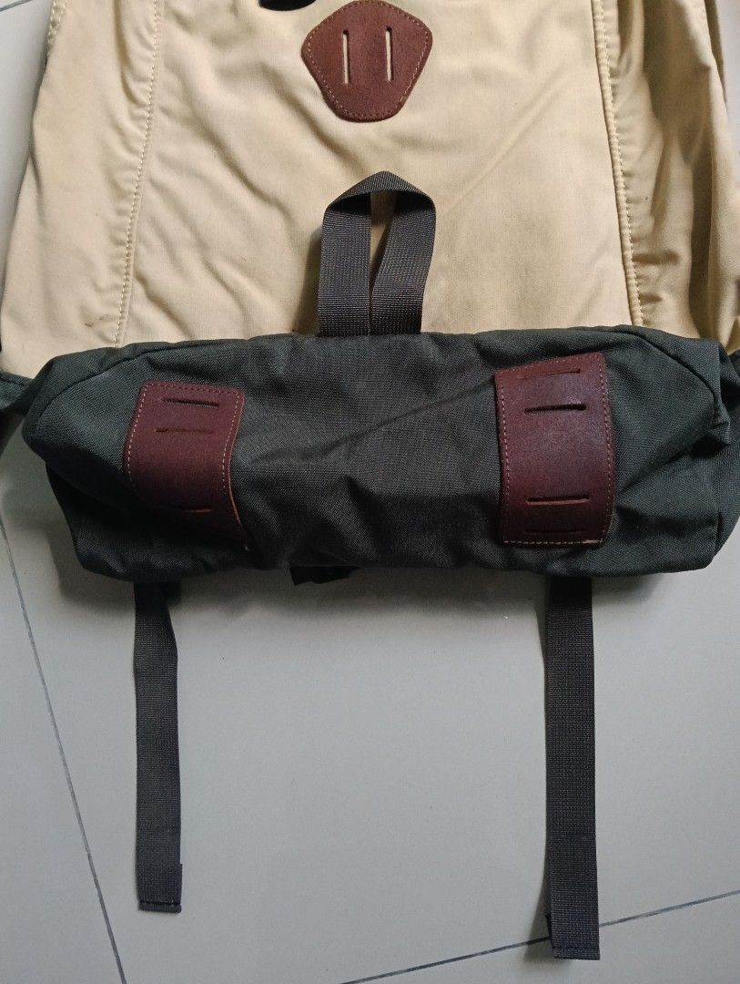 Gregory Backpack (Category: Backpacks) located in Nilai. Submitted by 2ndstor (Listing ID 1420155007, Image 3). Description: -original -kondisi baik dan cantik lagi.