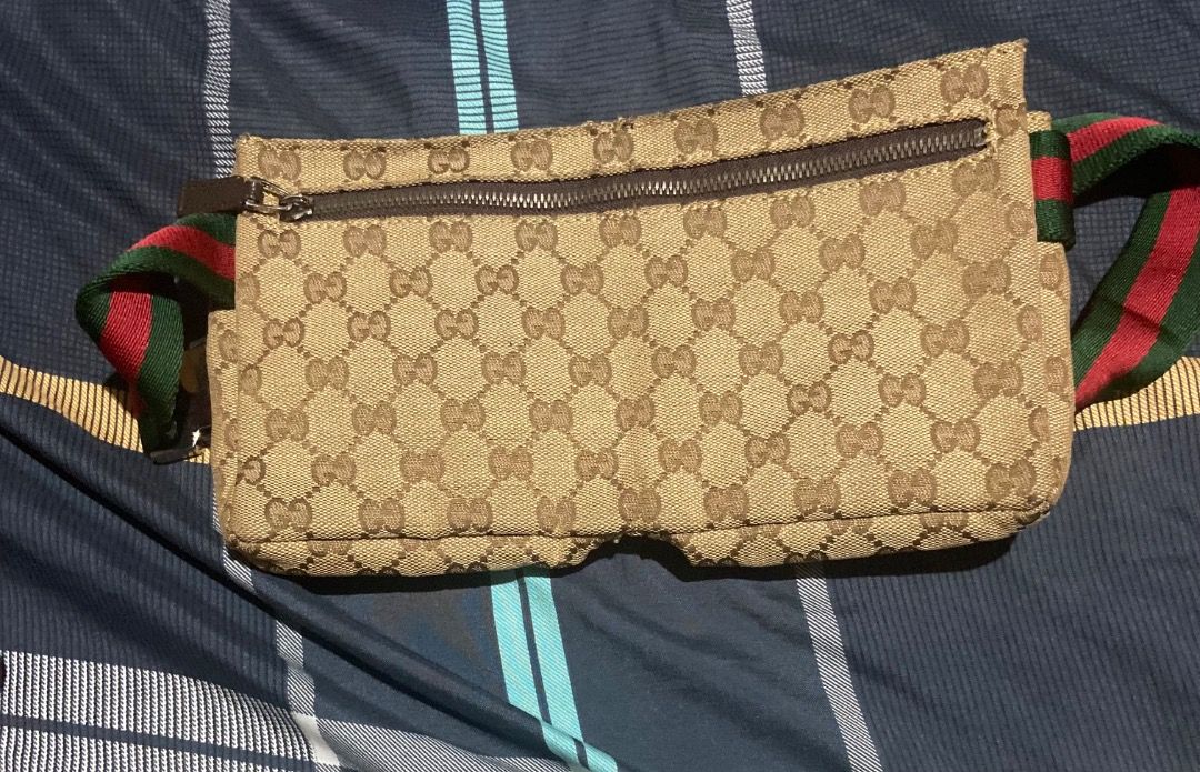 Gucci belt bag (Category: Luxury Bags & Wallets) located in Paranaque City. Submitted by vincechong0813 (Listing ID 1420038306, Image 2). Description: .