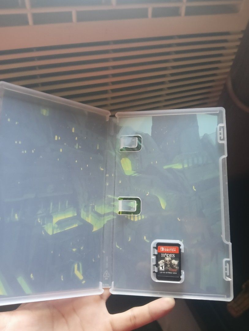 Hades - Nintendo Switch Game (Category: Nintendo) located in Magsingal. Submitted by mjviloria (Listing ID 1420011479, Image 3). Description: - Hades for Nintendo Switch - Rogue-like dungeon crawler - Includes game cartridge and case - Rated T for Teen - Published by Supergiant Games.