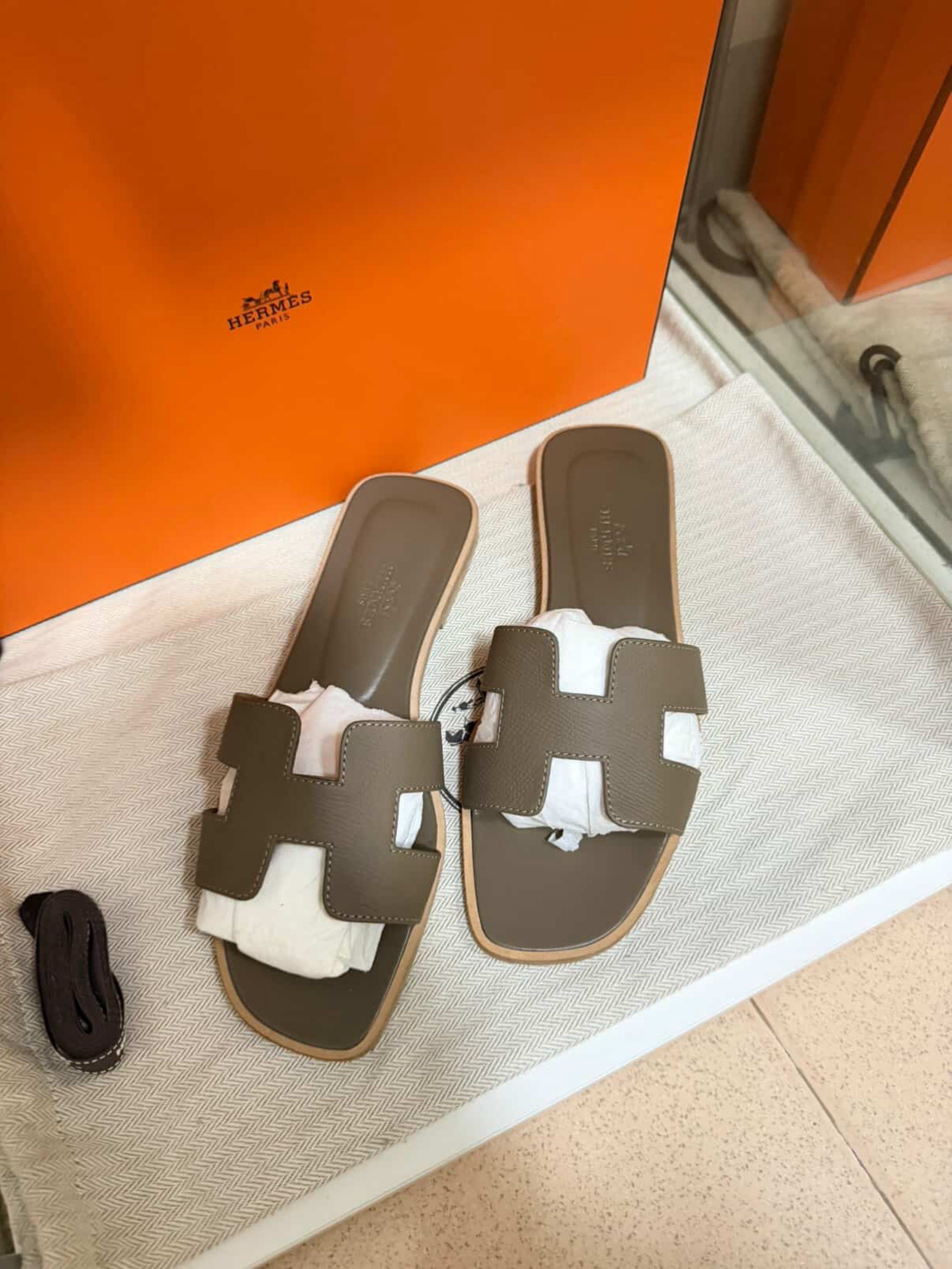 Hermes Oran size 36 Etoupe (Category: Sneakers & Footwear) located in Paranaque City. Submitted by primrose21 (Listing ID 1420044927, Image 1). Description: .