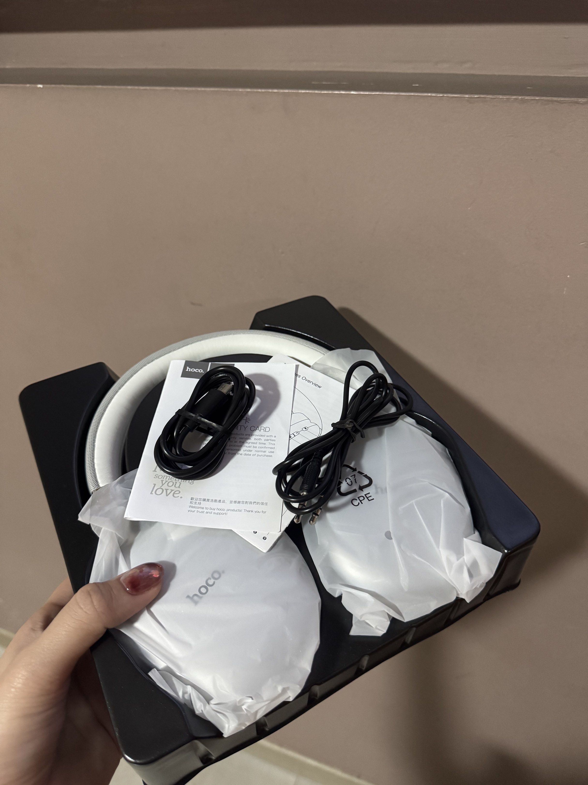 Hoco W35 Wireless Headphones - White65561367199618116
