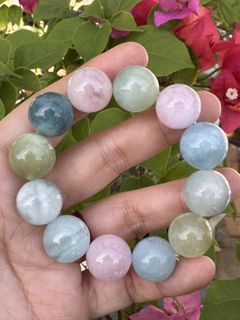 (Category: ) located in . Submitted by selling_low_by_bella_ben (Listing ID 1419987482, Image 1). Description: .