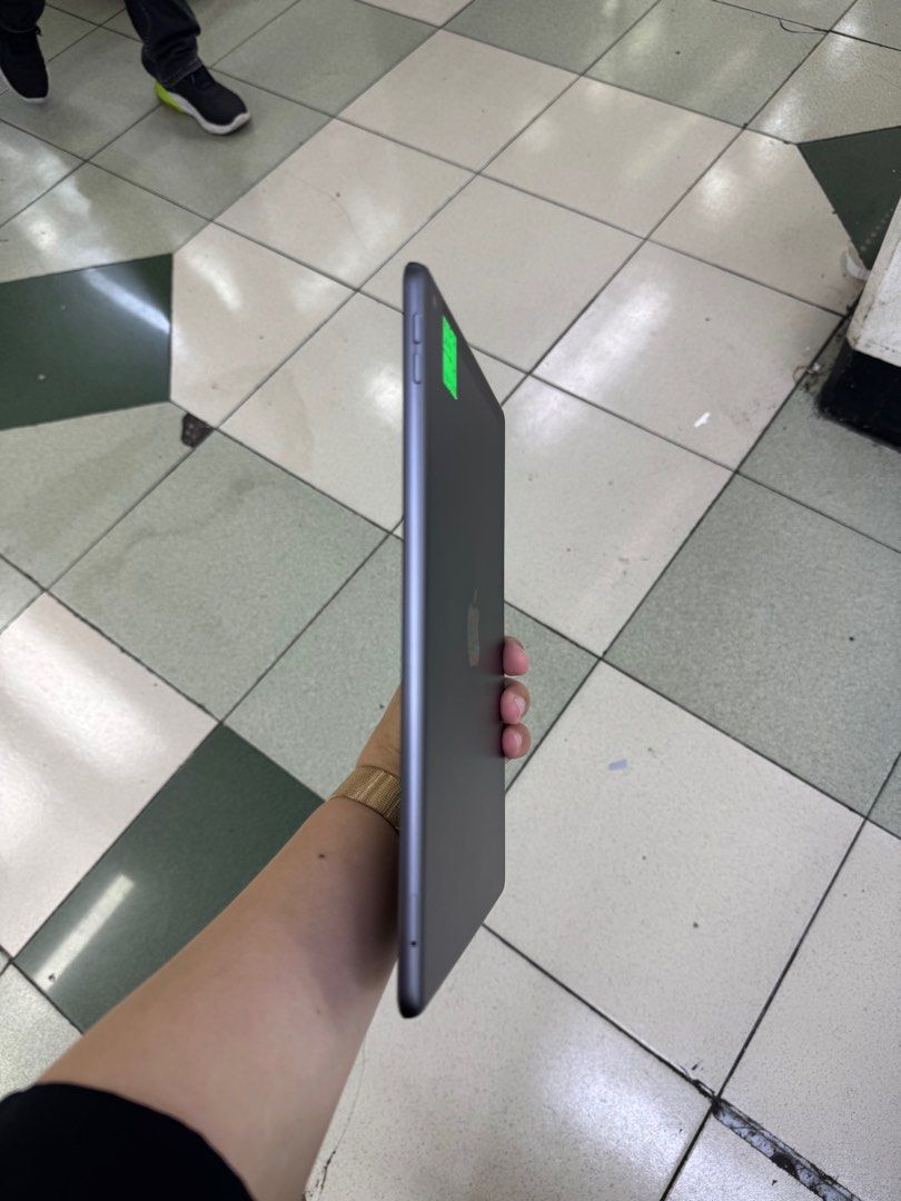 Ipad 9th Gen 256gb LTE No issue All working (Category: iPad) located in San Juan City. Submitted by javedsgadgetshop (Listing ID 1420003658, Image 3). Description: INSTALLMENT OPTIONS : SPAY LATER / GGIVES / CREDIT CARD! WE BUY AND SELL SO PWEDE MAGBINTA OR SWAP ! Quick Specs : 💵 Ipad 9thgen •256gb •NTC Variant •Good batt health •Factory Unlock •95% Smoothness •No hidden issue | No Repaired •100% Authentic | Not Refurbished •w/ OEM Charger & sto
