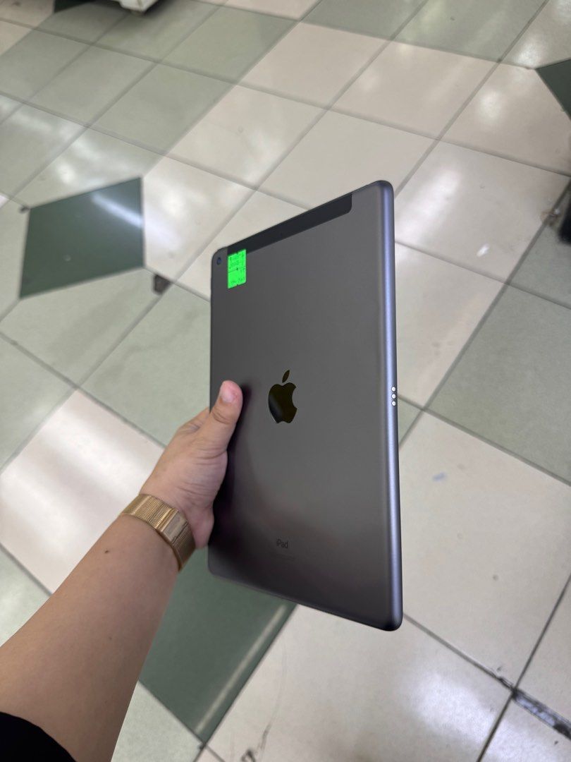 Ipad 9th Gen 256gb LTE No issue All working (Category: iPad) located in San Juan City. Submitted by javedsgadgetshop (Listing ID 1420003658, Image 2). Description: INSTALLMENT OPTIONS : SPAY LATER / GGIVES / CREDIT CARD! WE BUY AND SELL SO PWEDE MAGBINTA OR SWAP ! Quick Specs : 💵 Ipad 9thgen •256gb •NTC Variant •Good batt health •Factory Unlock •95% Smoothness •No hidden issue | No Repaired •100% Authentic | Not Refurbished •w/ OEM Charger & sto