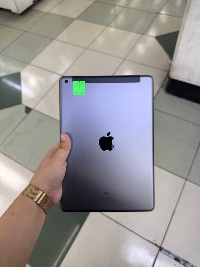 Ipad 9th Gen 256gb LTE No issue All working (Category: iPad) located in San Juan City. Submitted by javedsgadgetshop (Listing ID 1420003658, Image 1). Description: INSTALLMENT OPTIONS : SPAY LATER / GGIVES / CREDIT CARD! WE BUY AND SELL SO PWEDE MAGBINTA OR SWAP ! Quick Specs : 💵 Ipad 9thgen •256gb •NTC Variant •Good batt health •Factory Unlock •95% Smoothness •No hidden issue | No Repaired •100% Authentic | Not Refurbished •w/ OEM Charger & sto
