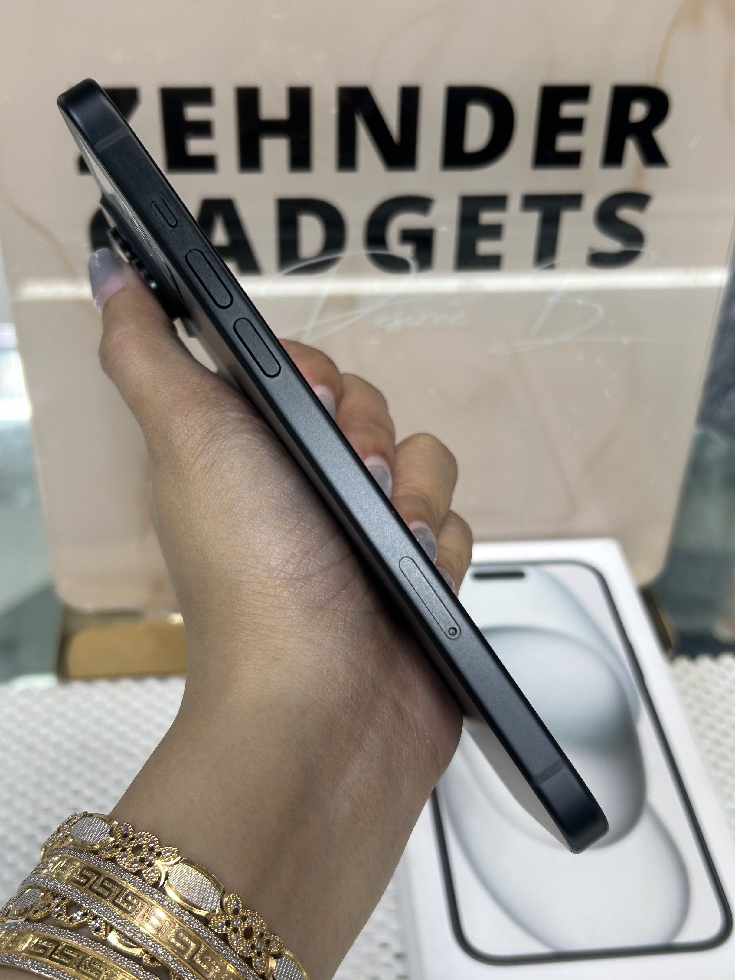 iPhone 15 PLUS 128GB OPENLINE (1 MONTH OLD) NTC APPROVED (Category: iPhone 15 Series) located in San Juan City. Submitted by desireebayal96 (Listing ID 1420141392, Image 3). Description: iPhone 15 PLUS (BLACK) * 1 MONTH OLD * UNDER WARRANTY UNTIL DEC. 2026 * NTC APPROVED * OPENLINE * ANY SIM * 128GB * 100% BATTERY HEALTH (ORIGINAL NOT BOOSTED CAN CHECK 3UTOOLS) * 20 CYCLE COUNT * 99% SMOOTH * NO DENTS * NO ISSUE * NO HISTORY OF REPAIR * NO ICLOUD