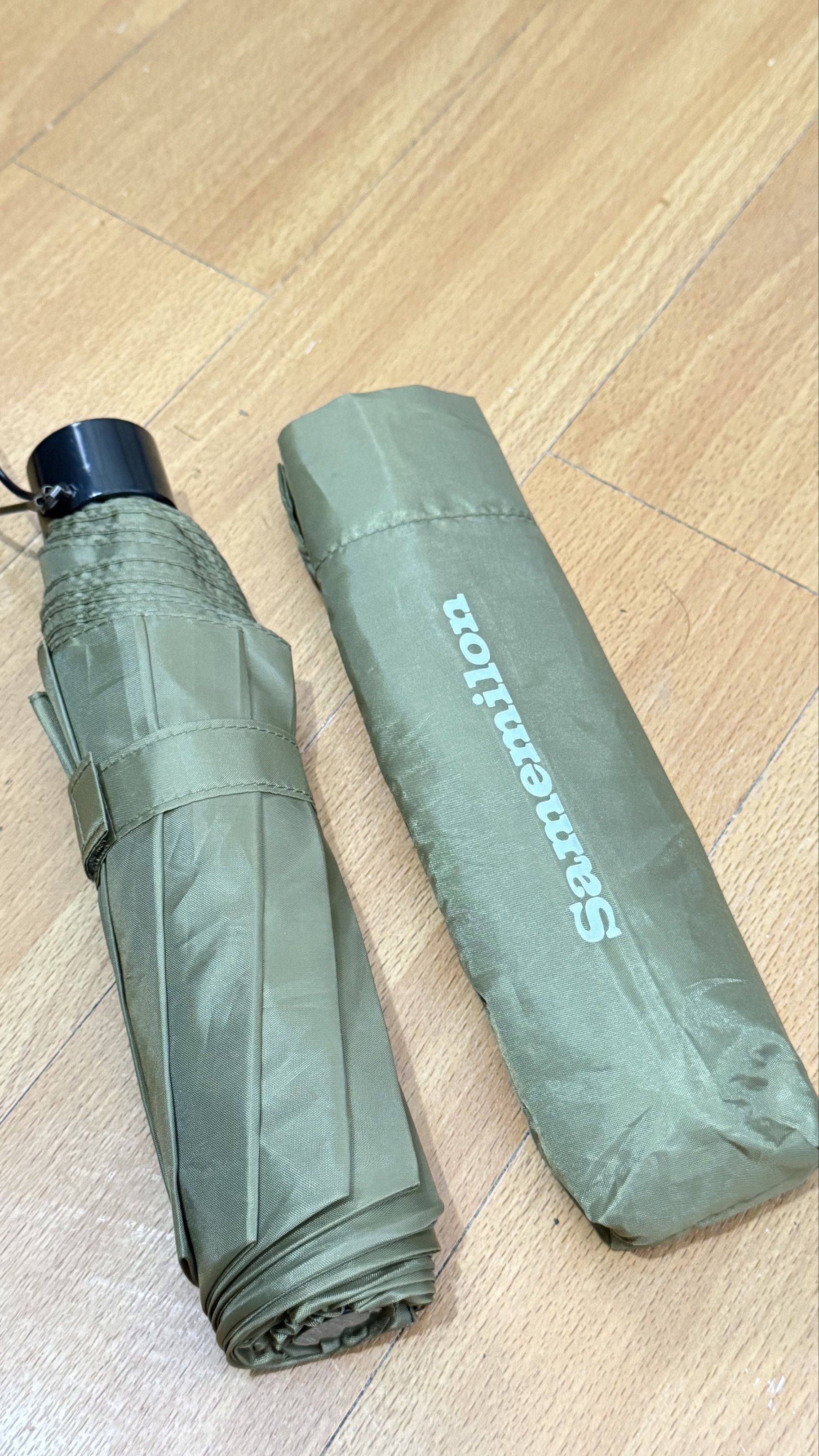 Japan Umbrella (Category: Umbrellas) located in Naga. Submitted by JapaNix (Listing ID 1420053898, Image 1). Description: -Japan Umbrella -Branded -Foldable -almost new -Easy to carry.