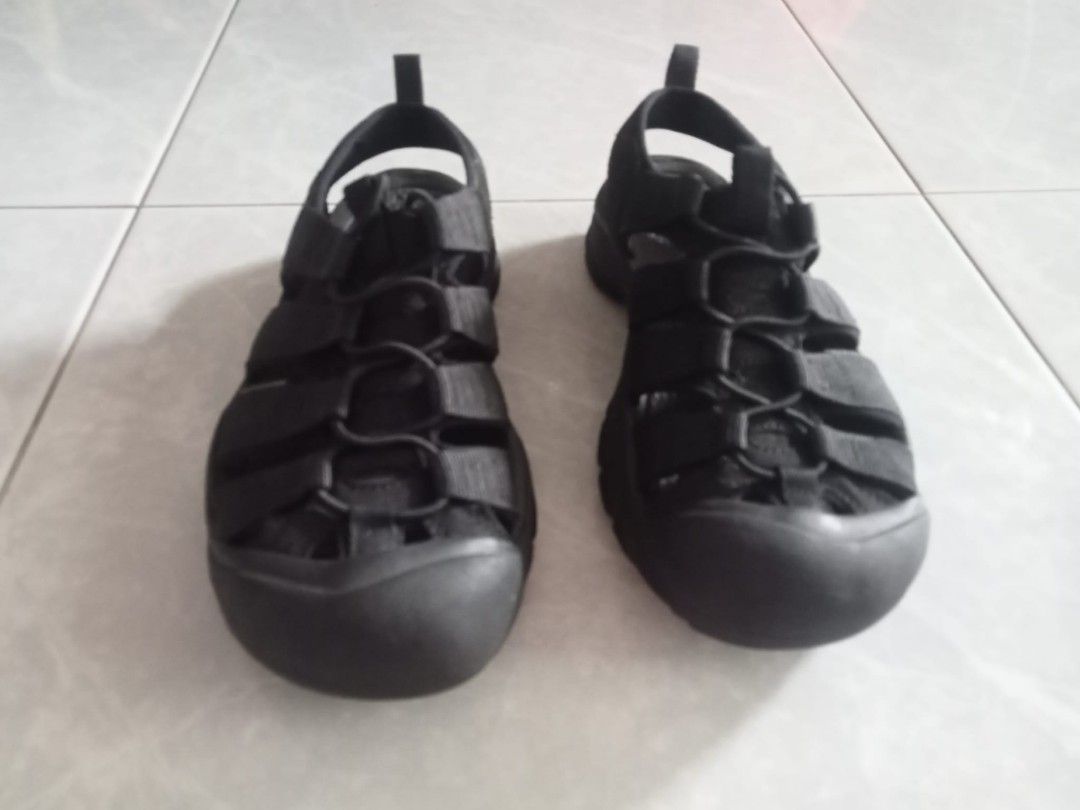 KEEN Newport H2 Black Sandals (Category: Sandals) located in Singapore. Submitted by twohandsinbox (Listing ID 1420094499, Image 1). Description: Size 8 - Sold Size 9 - Available - KEEN Newport H2 sandals - Black color - Good tread on soles - Ideal for outdoor activities and casual wear.