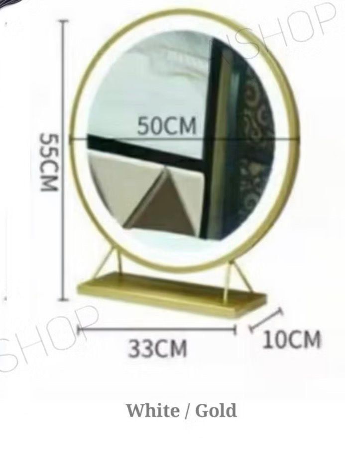 Led mirror (Category: Mirrors) located in Singapore. Submitted by mystore2000 (Listing ID 1420002000, Image 3). Description: Very new , rarely use and only bought in Dec 2025 .