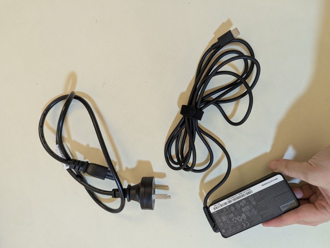 Lenovo 45W USB-C Laptop Charger with Chinese Code406032487432202241