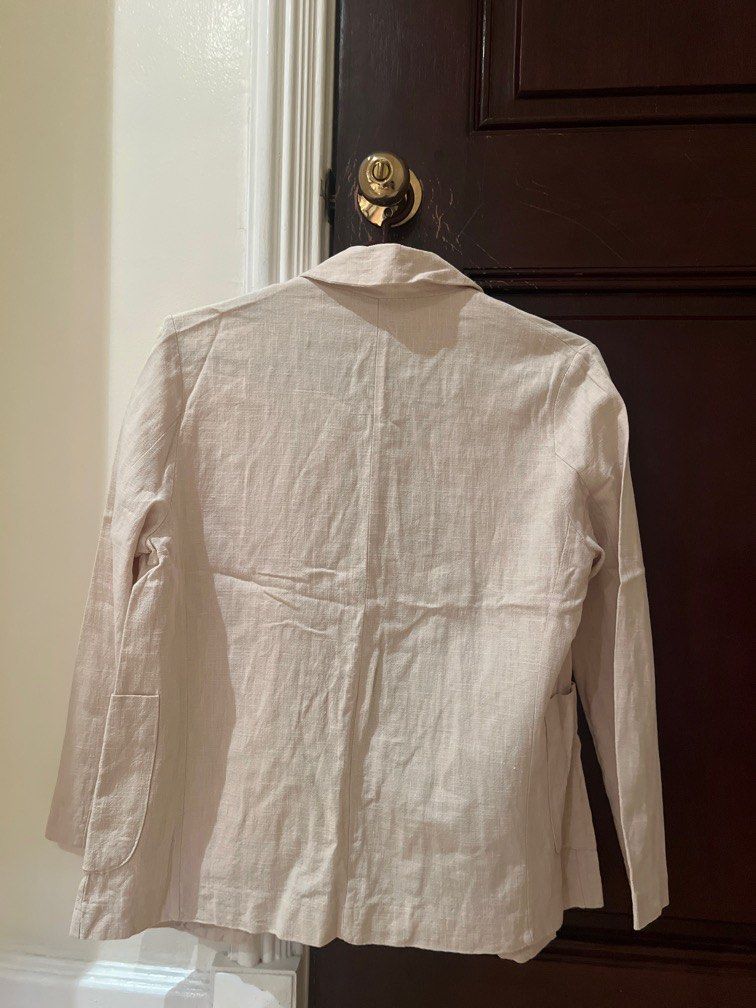 Linen Blazer (Category: Coats, Jackets and Outerwear) located in Manila. Submitted by thriftfactor (Listing ID 1420084005, Image 3). Description: Local brand from Korea.