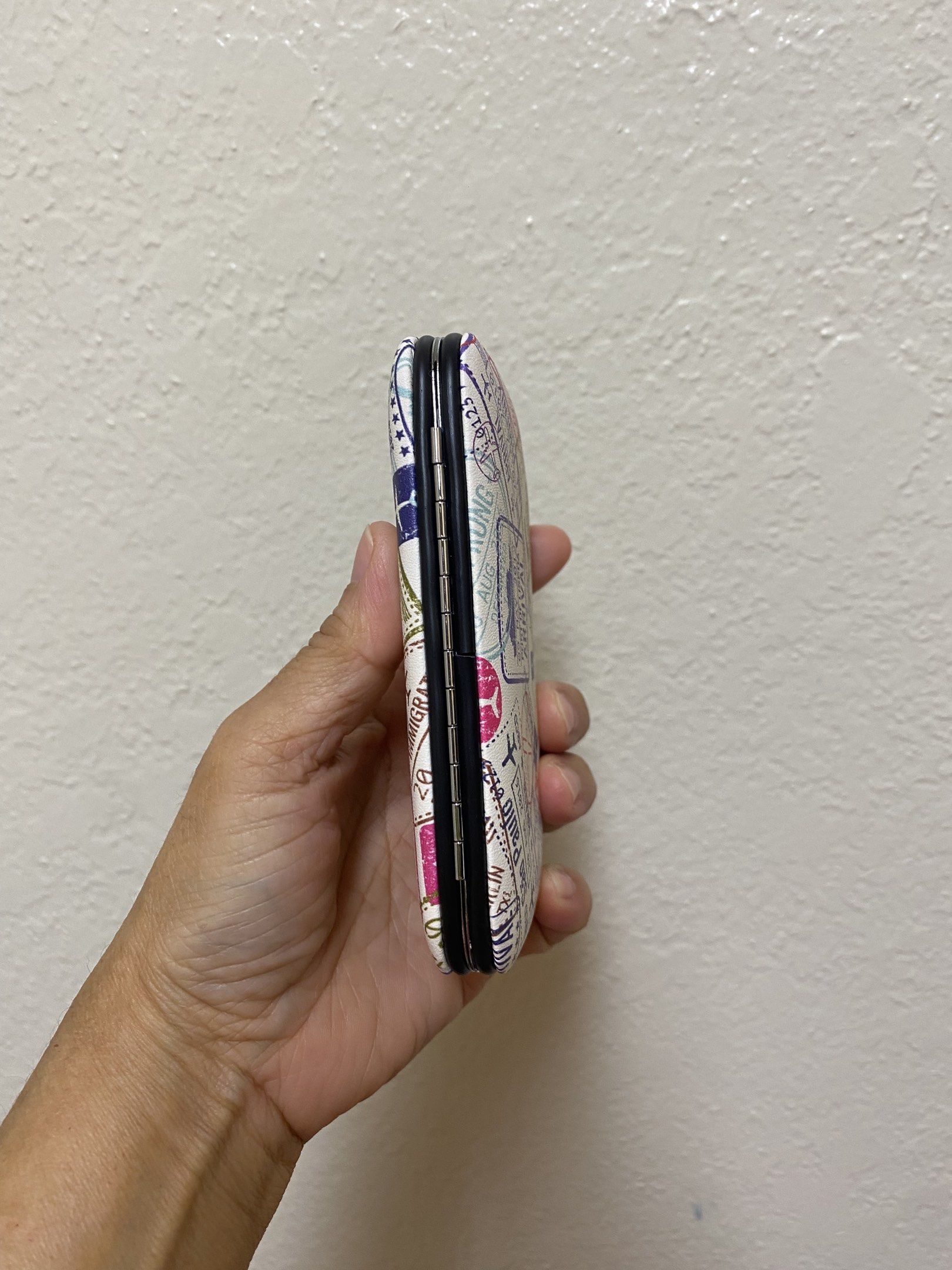 manicure set (Category: Hands & Nails) located in Marikina City. Submitted by lay_away_ok (Listing ID 1420145820, Image 3). Description: .