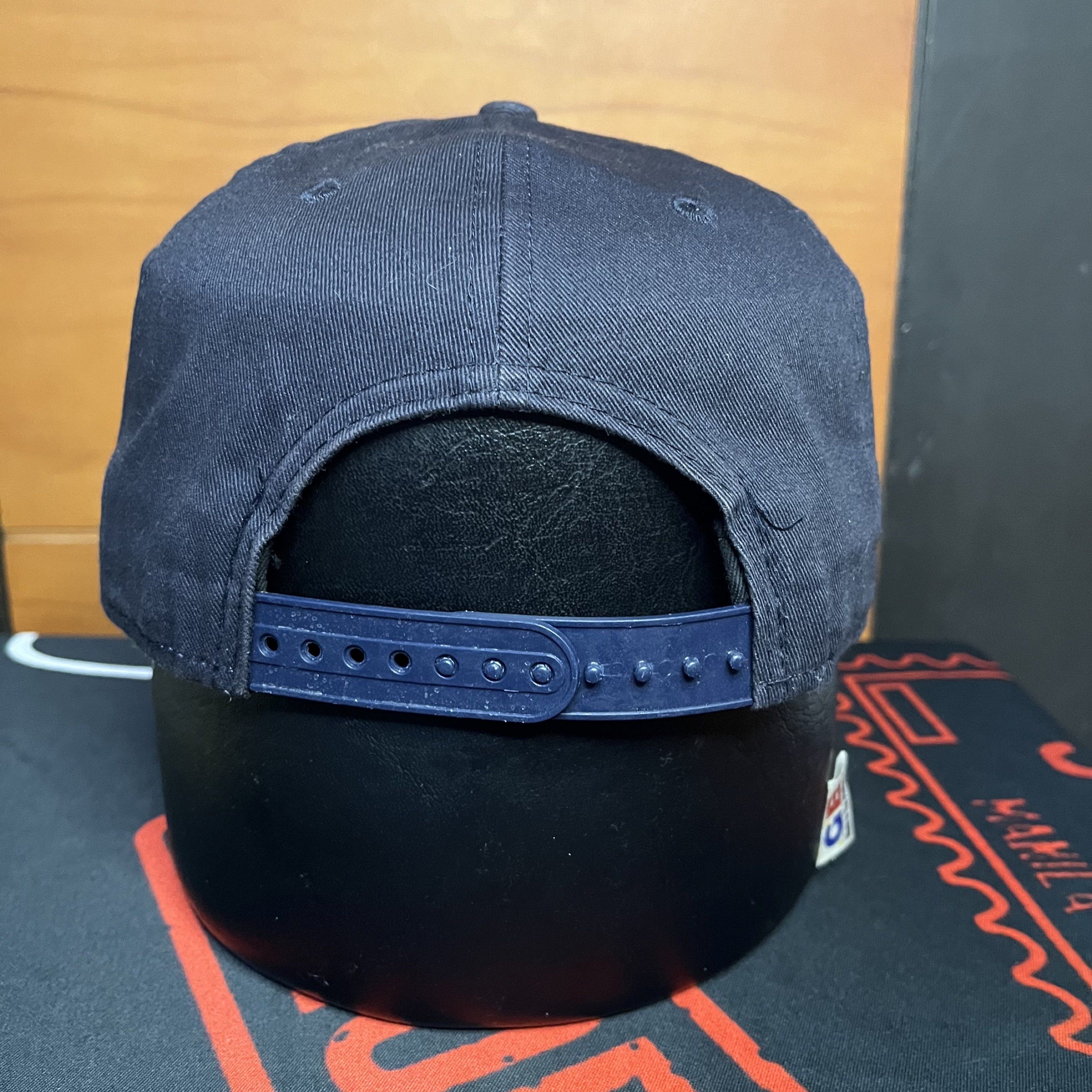 New Era 9Fifty New York Yankees Cap (Category: Caps & Hats) located in Dagupan City. Submitted by aysuck (Listing ID 1420103894, Image 3). Description: - New Era 9Fifty snapback cap - Navy blue color - Features the New York Yankees logo - Flat brim design - Adjustable snapback closure - Size: Small/Medium - Includes New Era and MLB tags.