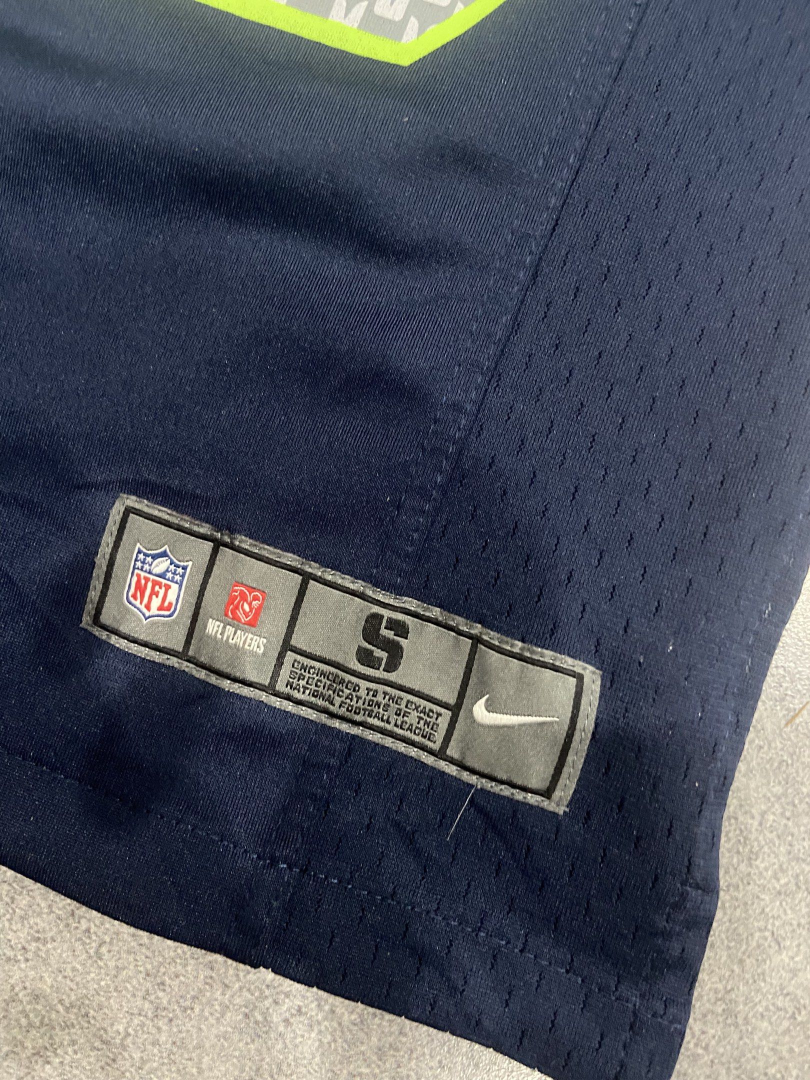 NFL NIKE Jersey (Category: Shirts) located in Bulacan. Submitted by satoshi_nakamotocampo (Listing ID 1420148067, Image 3). Description: - Authentic Nike Seattle Seahawks jersey - Includes NFL and Nike logos - Size: S 22 x 16.5 unisex, best for womens no issue.