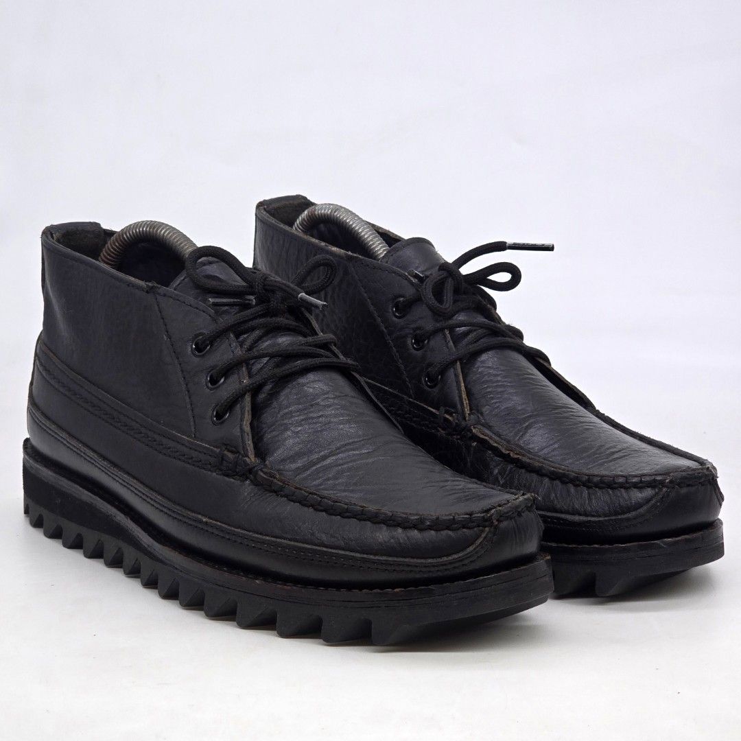 Oak Street Bootmakers - Black Bison Chukka Boots (Category: Boots) located in Malabon City. Submitted by buynflex (Listing ID 1420102121, Image 1). Description: Oak Street Bootmakers - Bison Leather Chukka Boot Size 7 1/2 fits 8US Men Width: D Gently Used Very Good Condition Oak Street Bootmakers Dress Chukka. Featuring a premium Bison black leather upper atop a black rubber vibram ripple sole. Tone-on- tone stitching and black laces finish off t
