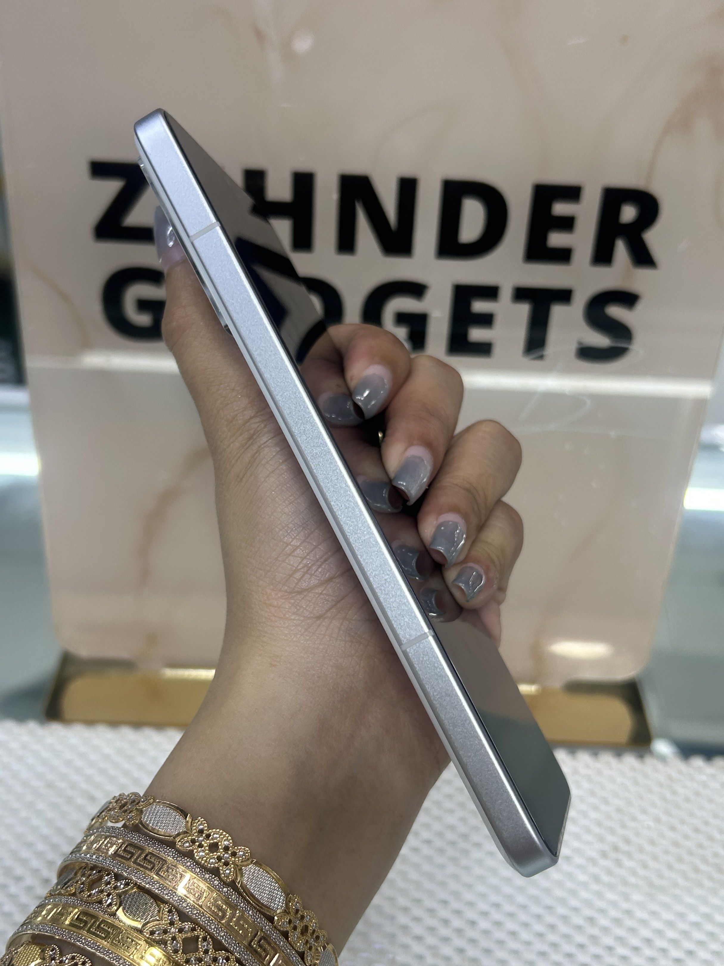 POCO F6 PRO 12/512GB OPENLINE (GLOBAL VERSION) SLIGHTLY USED (Category: Xiaomi) located in San Juan City. Submitted by desireebayal96 (Listing ID 1420144145, Image 3). Description: POCO F6 PRO * SLIGHTLY USED * GLOBAL VERSION * 12/512GB * DUAL SIM * OPENLINE * 50MP * 5000mAh * SNAPDRAGON 8 GEN 2 * 120Hz * 99% SMOOTH * NO DENTS * NO ISSUE * NO HISTORY OF REPAIR * UNIT ONLY OPEN FOR COD SAME DAY DELIVERY PLUS SHIPPING FEE MESSAGE ME DIRECTLY FOR MO