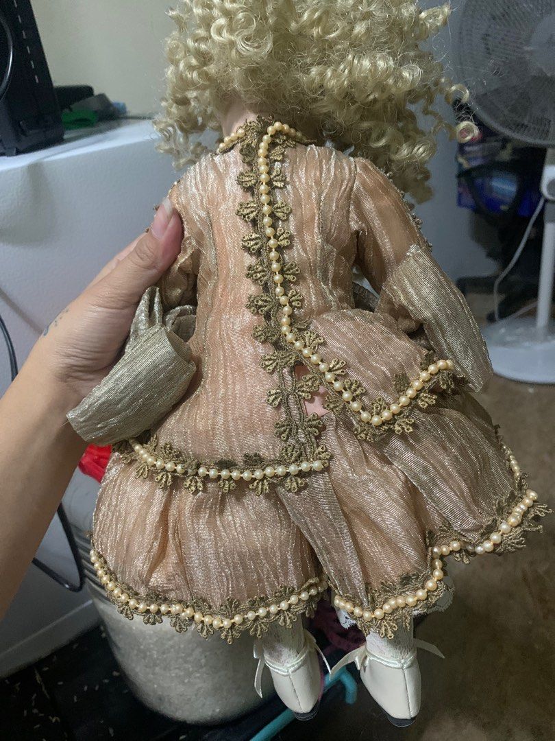 Porcelain bisque doll (Category: Kids Toys) located in Taguig. Submitted by nimirufinds (Listing ID 1420151671, Image 3). Description: .