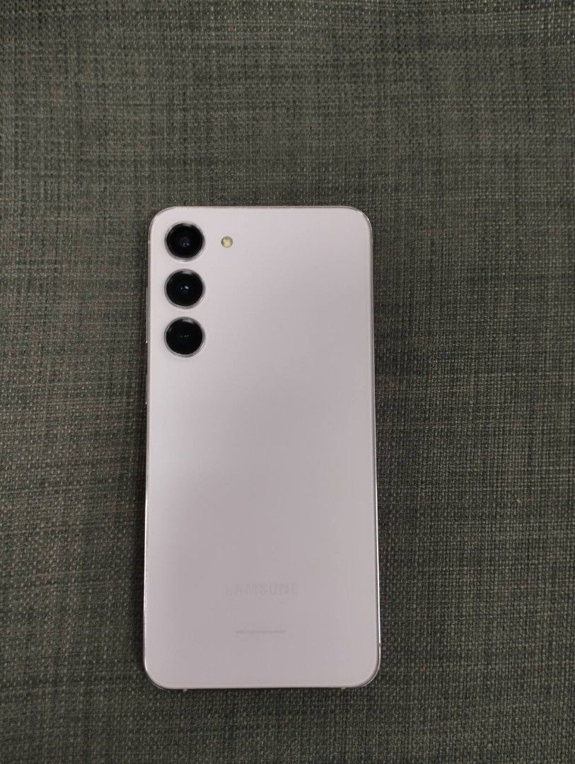 Samsung S23+ 256gb (Category: Samsung) located in Paranaque City. Submitted by hrdypcnz (Listing ID 1420049432, Image 2). Description: Samsung s23+ 256gb Lavender Dynamic Amoled x2 In-display fingerprint 120fps all day on gaming 🥵🔥 120hz screen refresh rate Qualcomm Snapdragon Gen 2 Android 16 50MP rear cam with .6 ultrawide No issues No history of repair Unit, Case, Orig Charger ₱16,000 negotiable Open for swap; Only to Infinix GT 30/PRO or NO