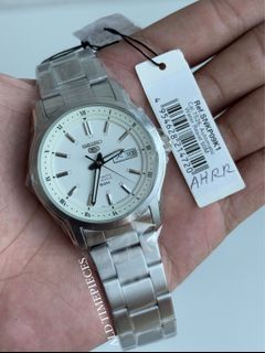 (Category: ) located in . Submitted by ald_timepieces (Listing ID 1419986745, Image 1). Description: .