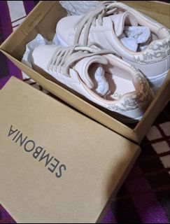 (Category: ) located in . Submitted by syafi17 (Listing ID 1420143183, Image 1). Description: .